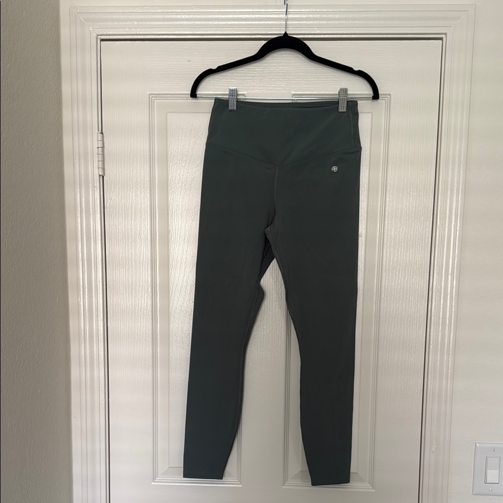 Like New Anine Bing Leggings